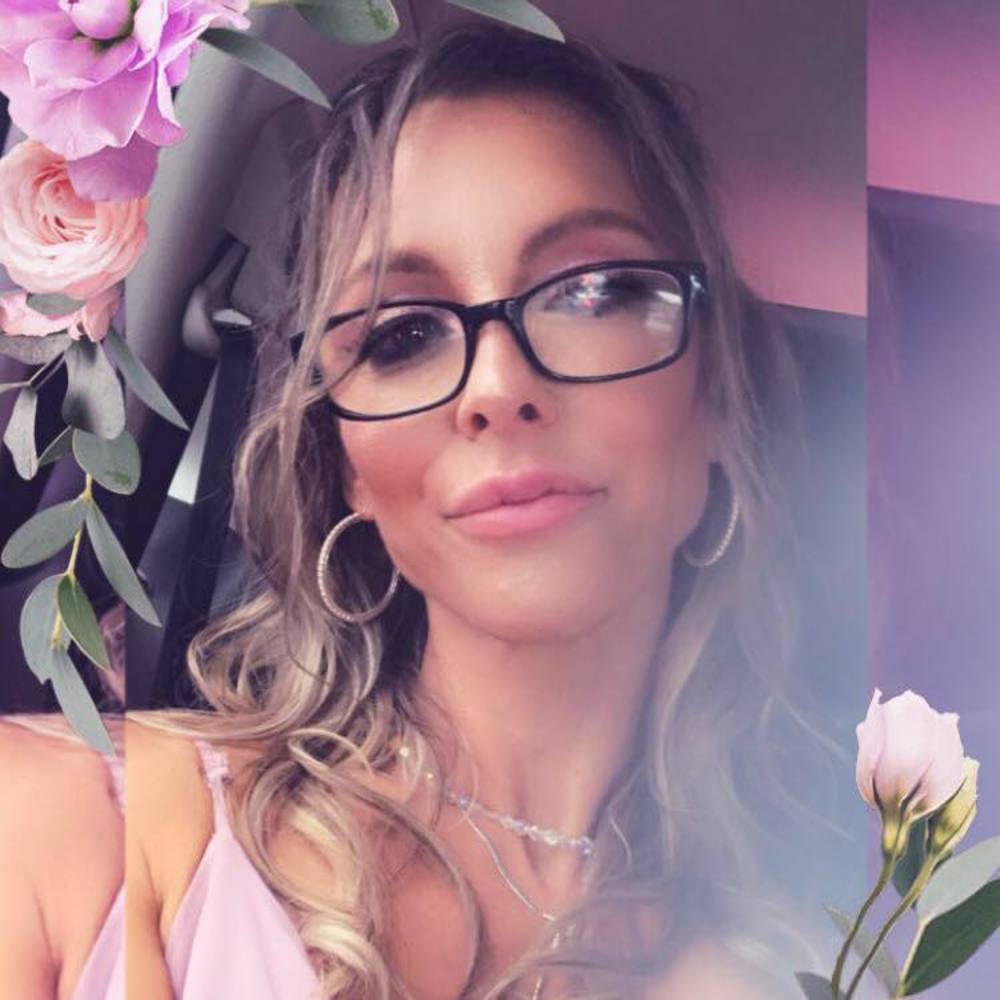 Meet your Posher, Cara